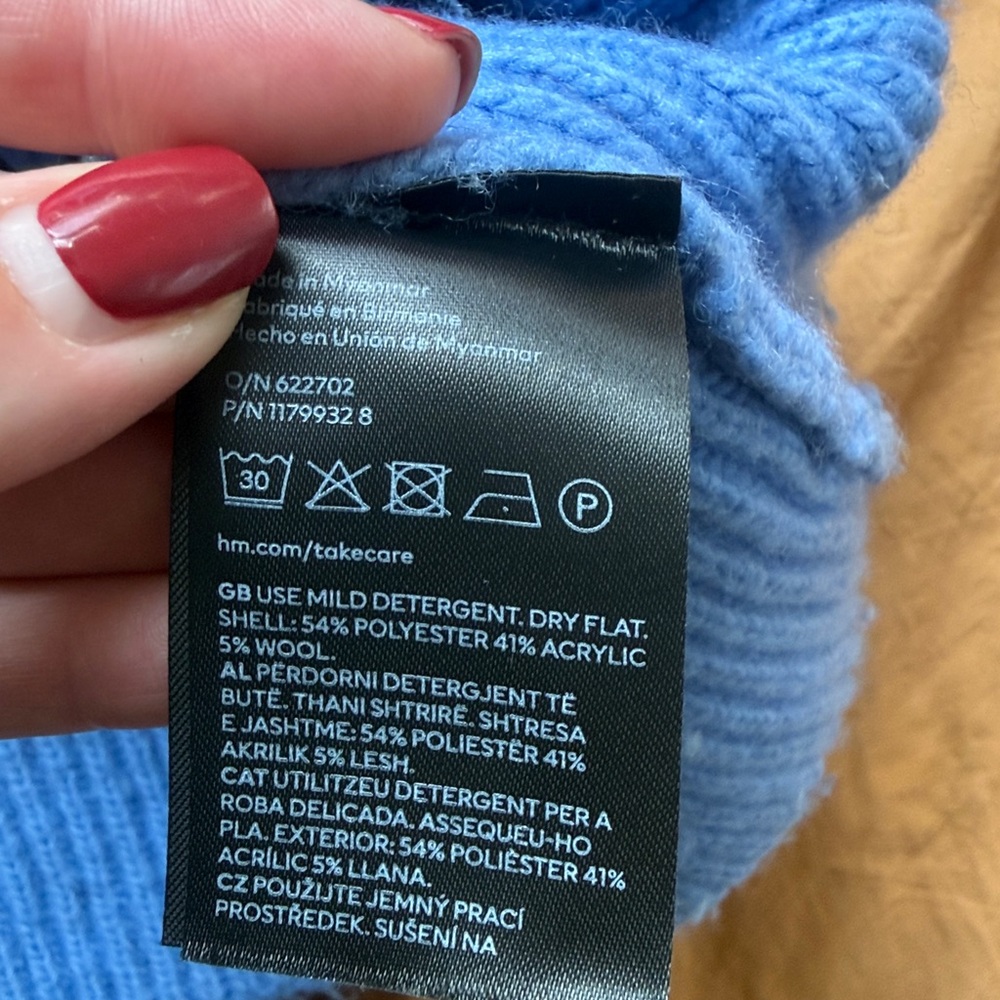 H&M Bright Blue Ribbed Turtleneck Sweater - Picture 3 of 3
